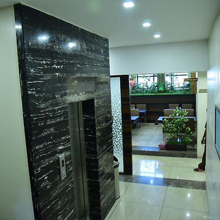 Hotel Ahmedabad Inn Extérieur photo